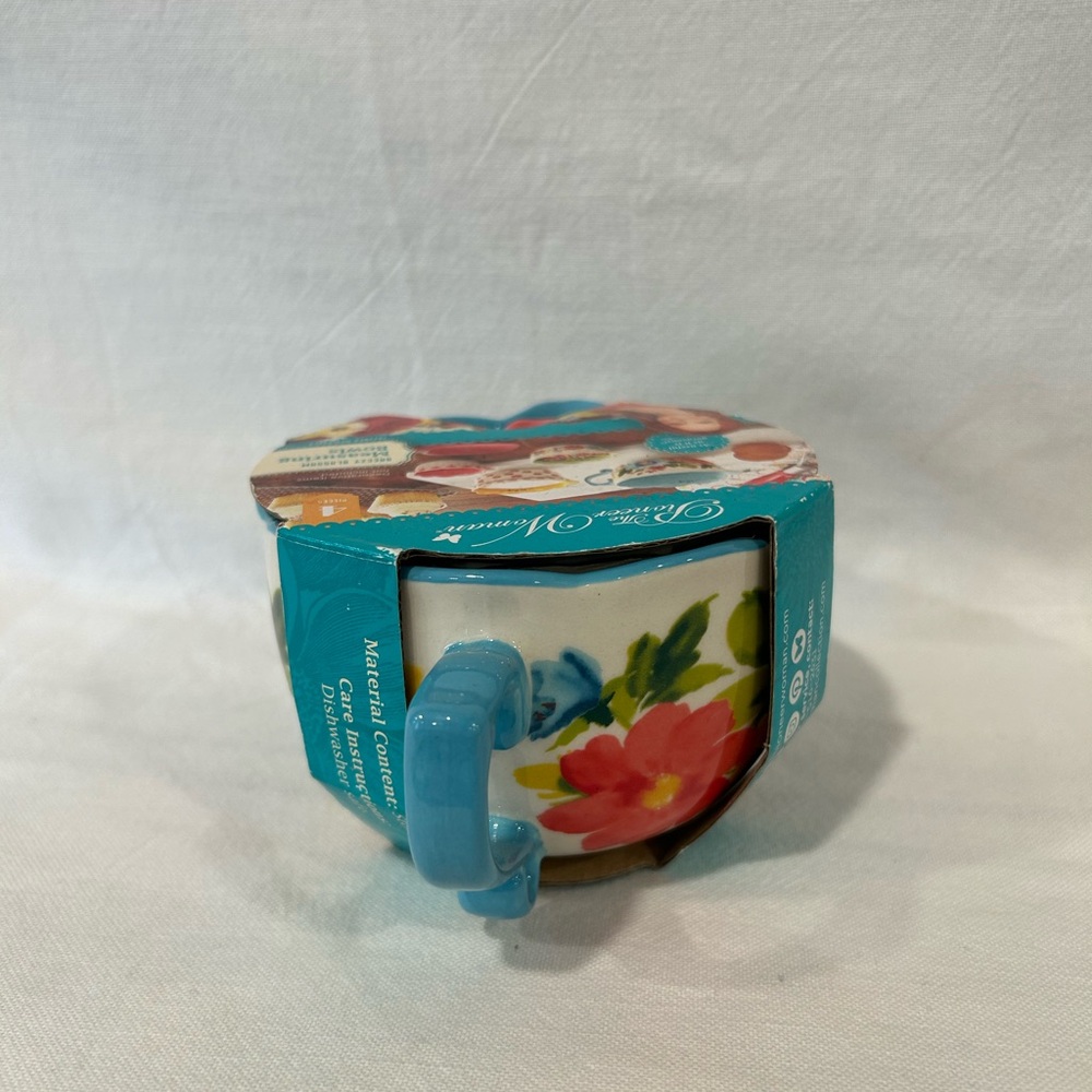 The Pioneer Woman Blue-Handled Floral Ceramic Measuring Cups - Picture 3 of 3